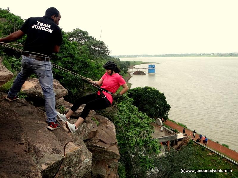 Rappelling in Kerwa